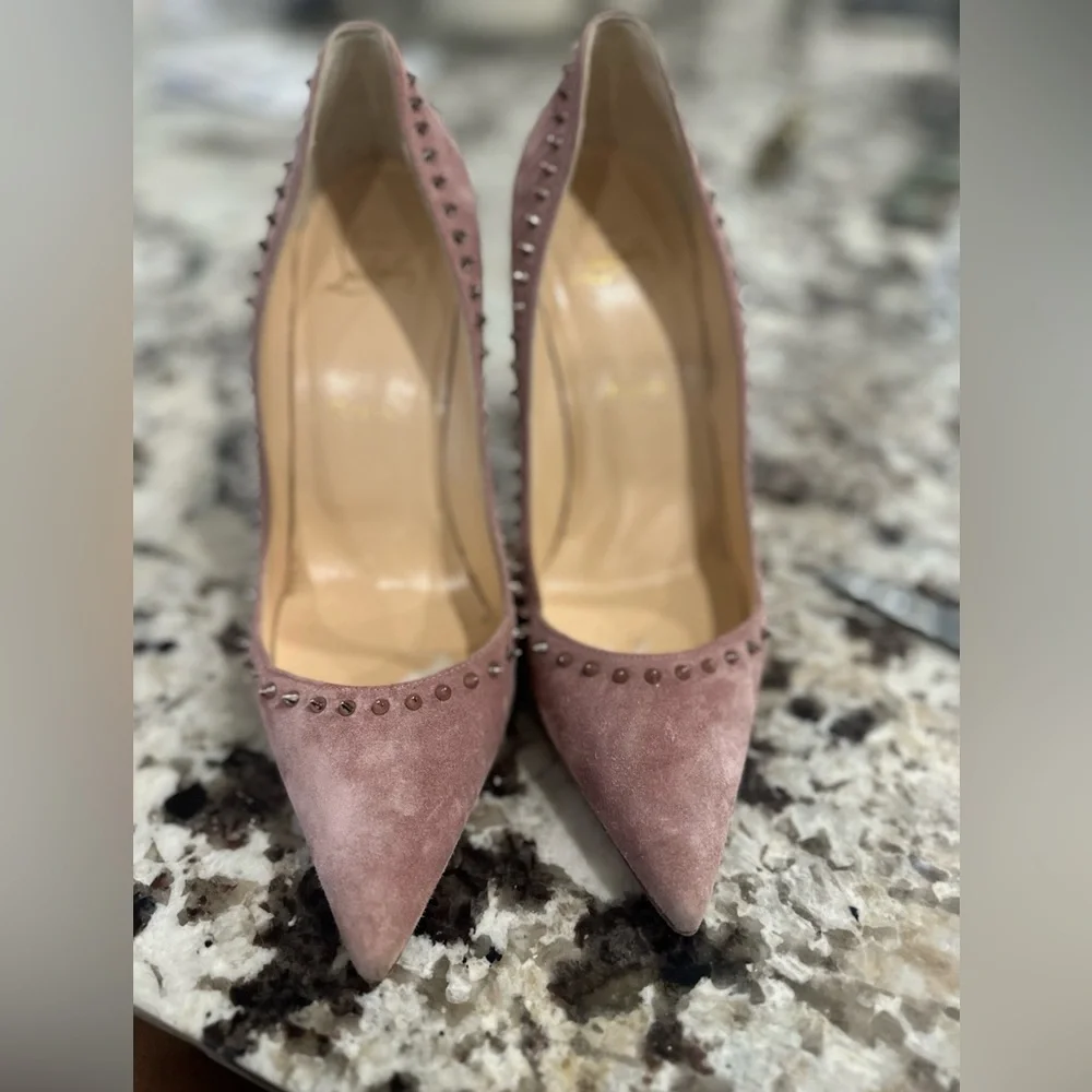 Christian Louboutin pink suede pumps. - Picture 8 of 13
